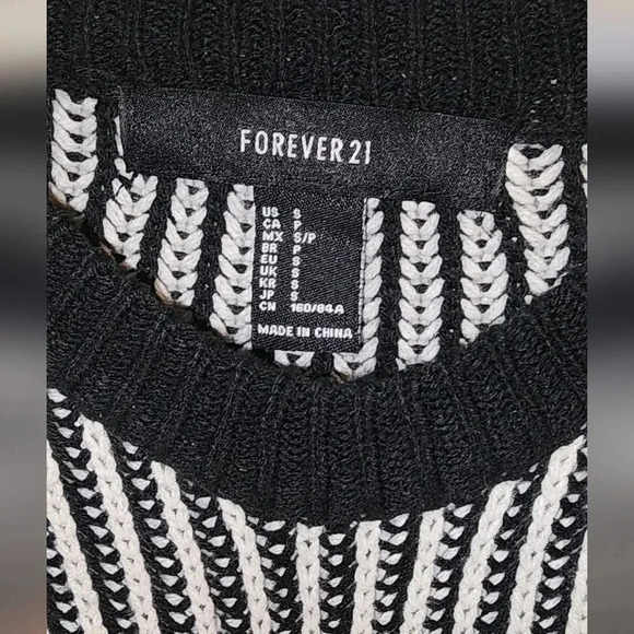 Womens Forever 21 Striped Cable Knit Sweater Size Small - Picture 2 of 4